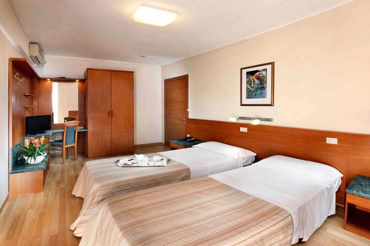 Hotel Bembo Bibione Exterior photo